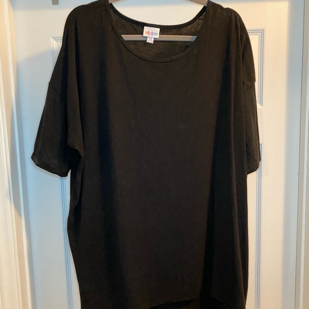 3/$30 sale✨✨ LuLaRoe black Irma